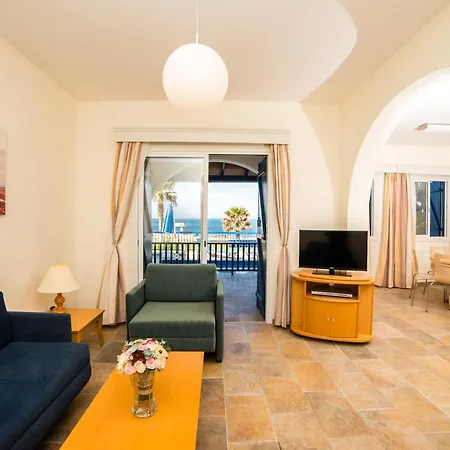 Курортний комплекс Kefalos Tourist Village 4*