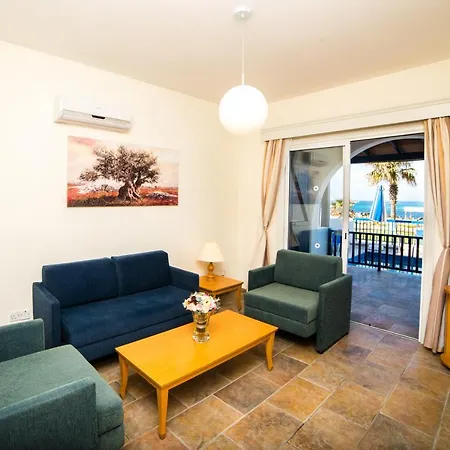Kefalos Tourist Village 4* Пафос