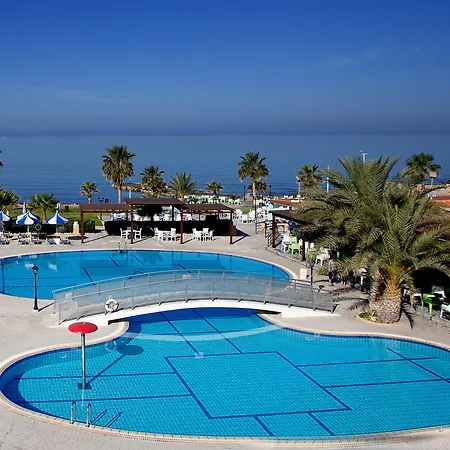Курортный комплекс Kefalos Tourist Village Пафос